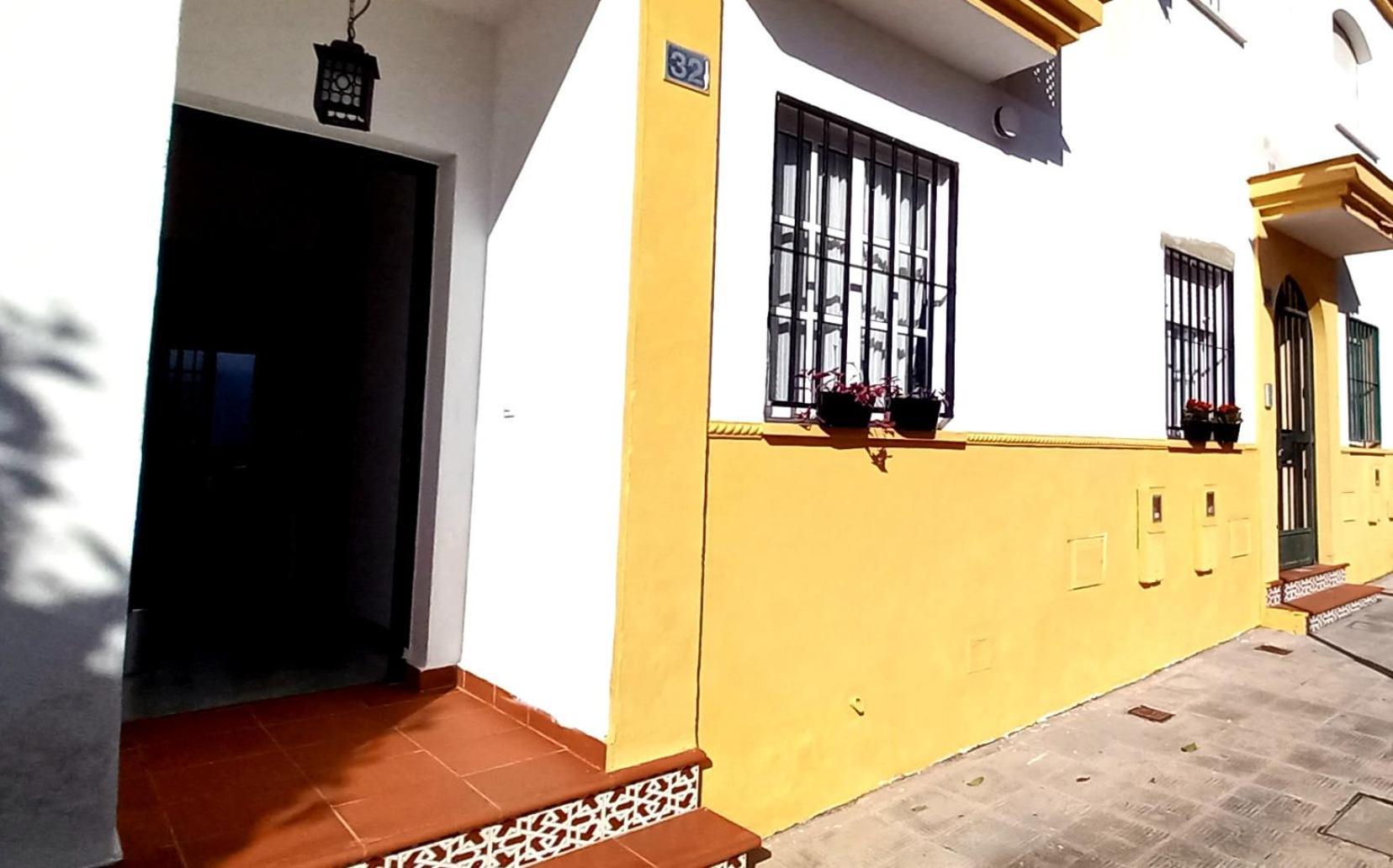 The 32 Apartment Bollullos de la Mitación Exterior photo